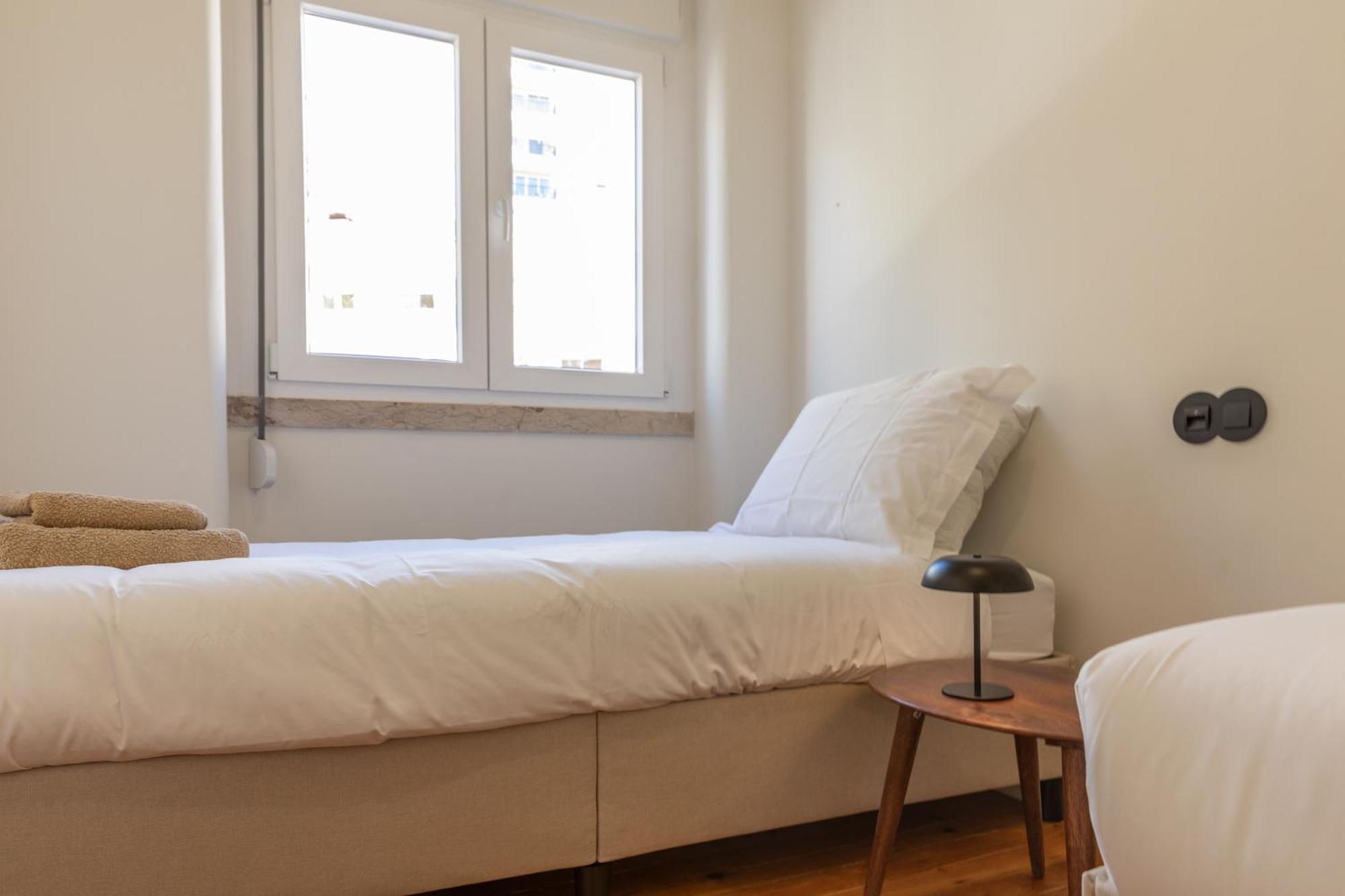 Alvalade 58 - Charming 2 Bedroom Apartment With Ac Near The Airport And City Center Lisboa Eksteriør bilde